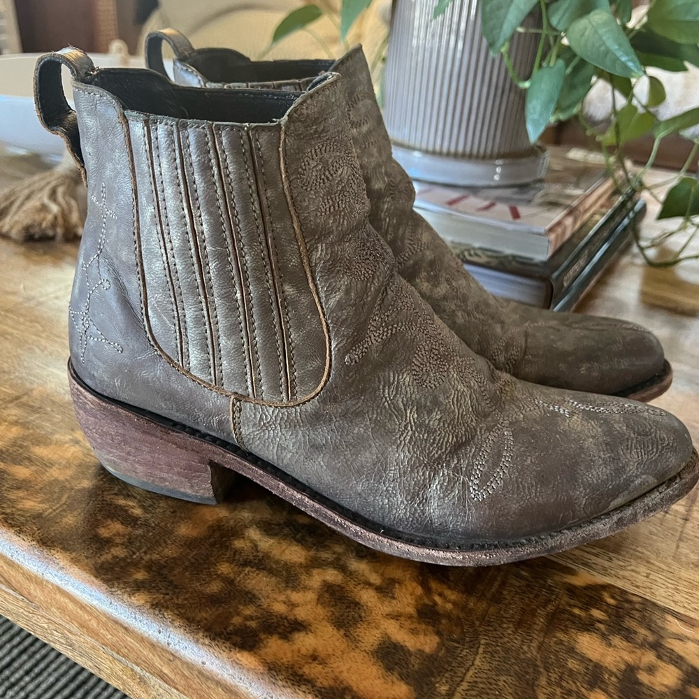 Liberty boots size 7.5 women’s